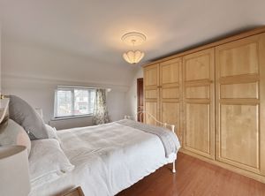 Photo 25- click for photo gallery